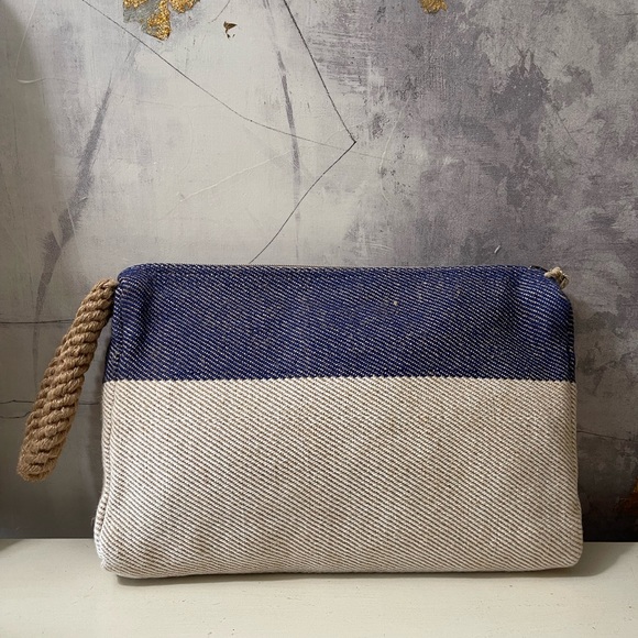 Korissa  BLOCK-A-CLUTCH blue jute clutch - Picture 2 of 7